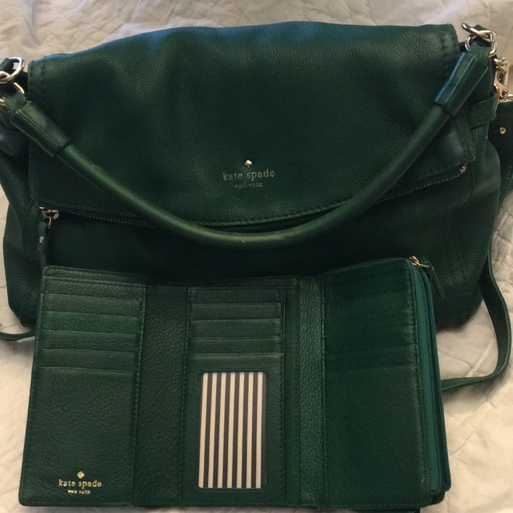 Kelly Green Kate Spade purse and wallet
